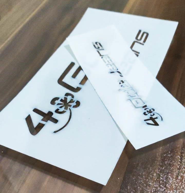  ساخت شابلون تبلیغاتی با هر ابعادی برای اسپری کردن روی بشکه یا پالت چوب با بهترین متریال طلقی